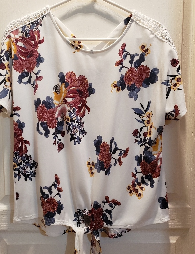 SOLD Beautiful top